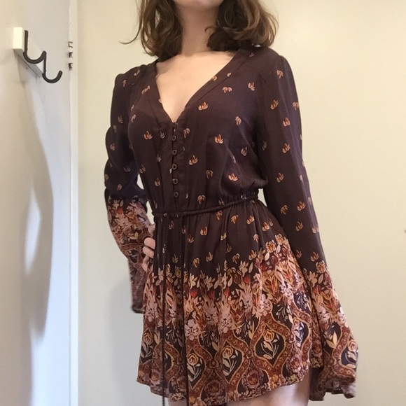 Urban Outfitters Floral Romper - Picture 2 of 6